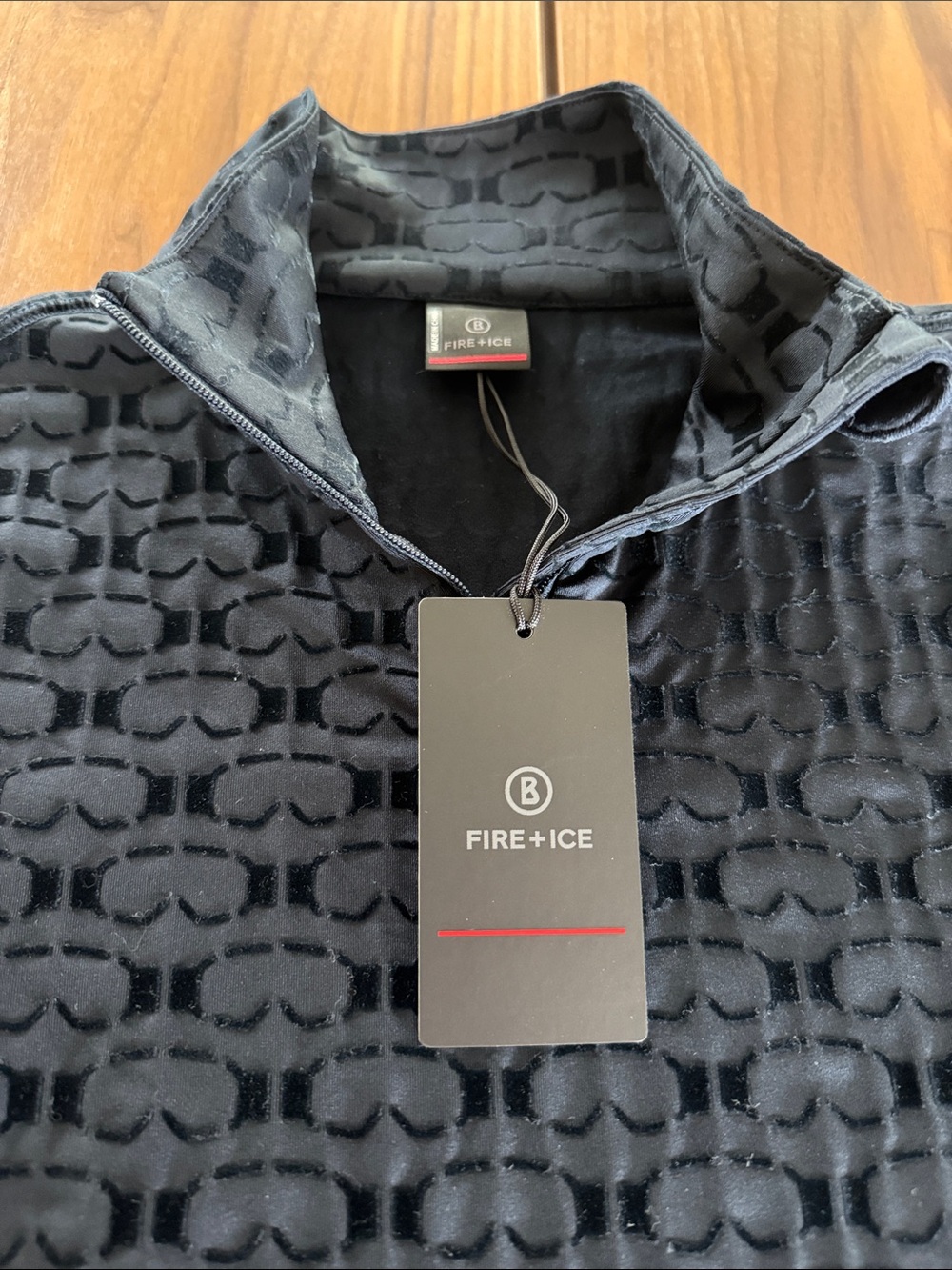 NWT Bogner Fire and Ice Margot baselayer ski top size small - Picture 4 of 6
